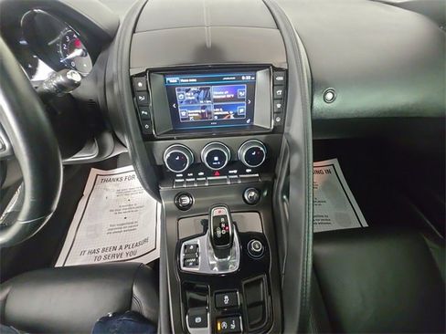 Used 2017 Jaguar F-TYPE Coupe image 11