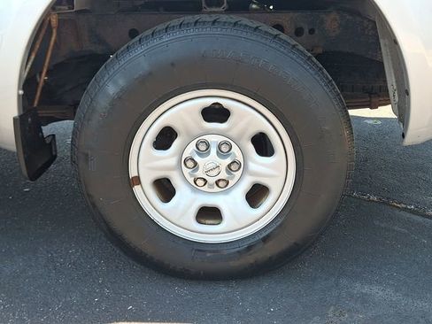Used 2015 Nissan Frontier S RWD image 10