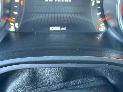 Used 2017 Dodge Challenger R/T image 10