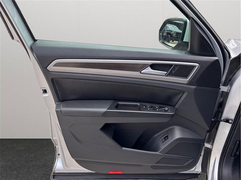 Used 2019 Volkswagen Atlas SE w/ Towing Package image 20