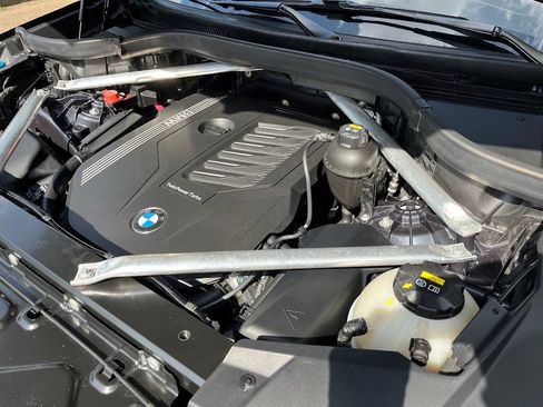 Used 2019 BMW X5 xDrive40i AWD/4WD image 27