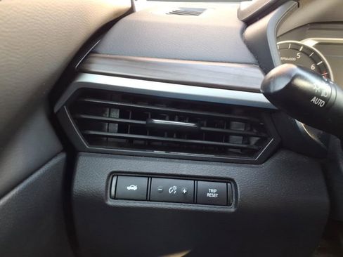 Used 2024 Nissan Altima 2.5 SV image 14