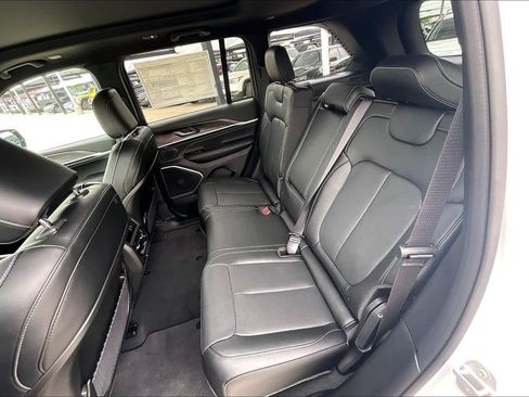 New 2026 Jeep Grand Cherokee Limited Reserve AWD/4WD image 21