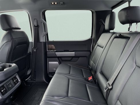 Used 2026 Ford F250 Lariat w/ Tremor Off-Road Package image 19