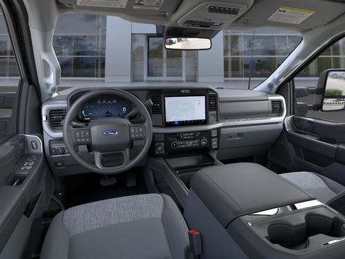 New 2026 Ford F250 XLT w/ XLT Premium Package AWD/4WD image 9