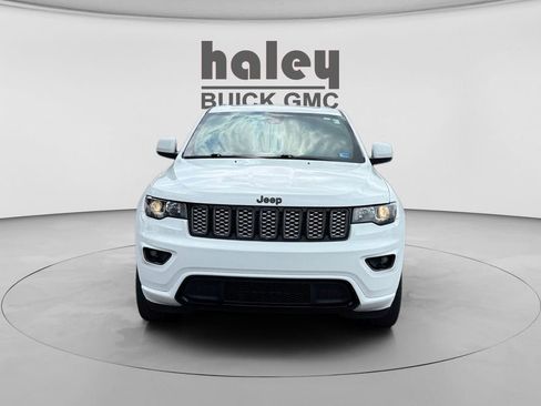Used 2022 Jeep Grand Cherokee Laredo X RWD image 8