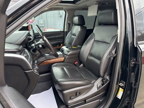 Used 2018 Chevrolet Suburban Premier image 4