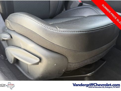 Used 2025 Jeep Compass Latitude w/ Sun & Sound Group AWD/4WD image 26