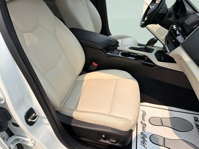 Used 2024 Cadillac CT4 Luxury w/ Sun And Sound Package RWD image 29