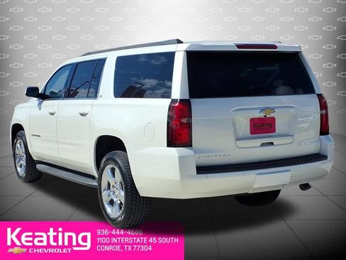 Used 2015 Chevrolet Suburban LT RWD image 2