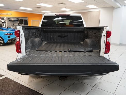 Used 2021 Chevrolet Silverado 1500 W/T w/ WT Value Package image 9