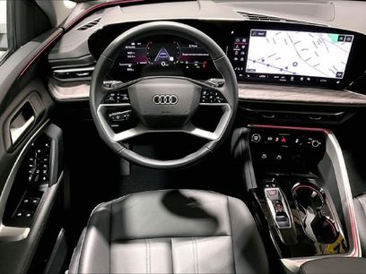 Used 2025 Audi Q5 Premium w/ Convenience Package