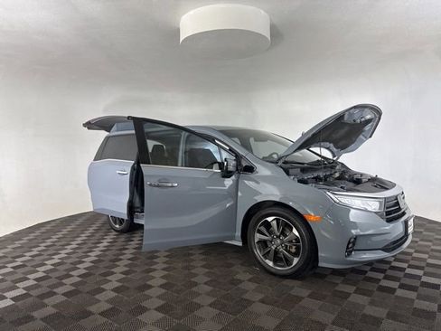 Used 2023 Honda Odyssey Elite image 14