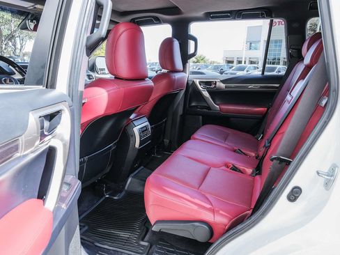 Used 2021 Lexus GX 460 Premium w/ Premium Package AWD/4WD image 30