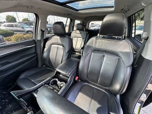 Used 2022 Jeep Grand Cherokee L Limited AWD/4WD image 31