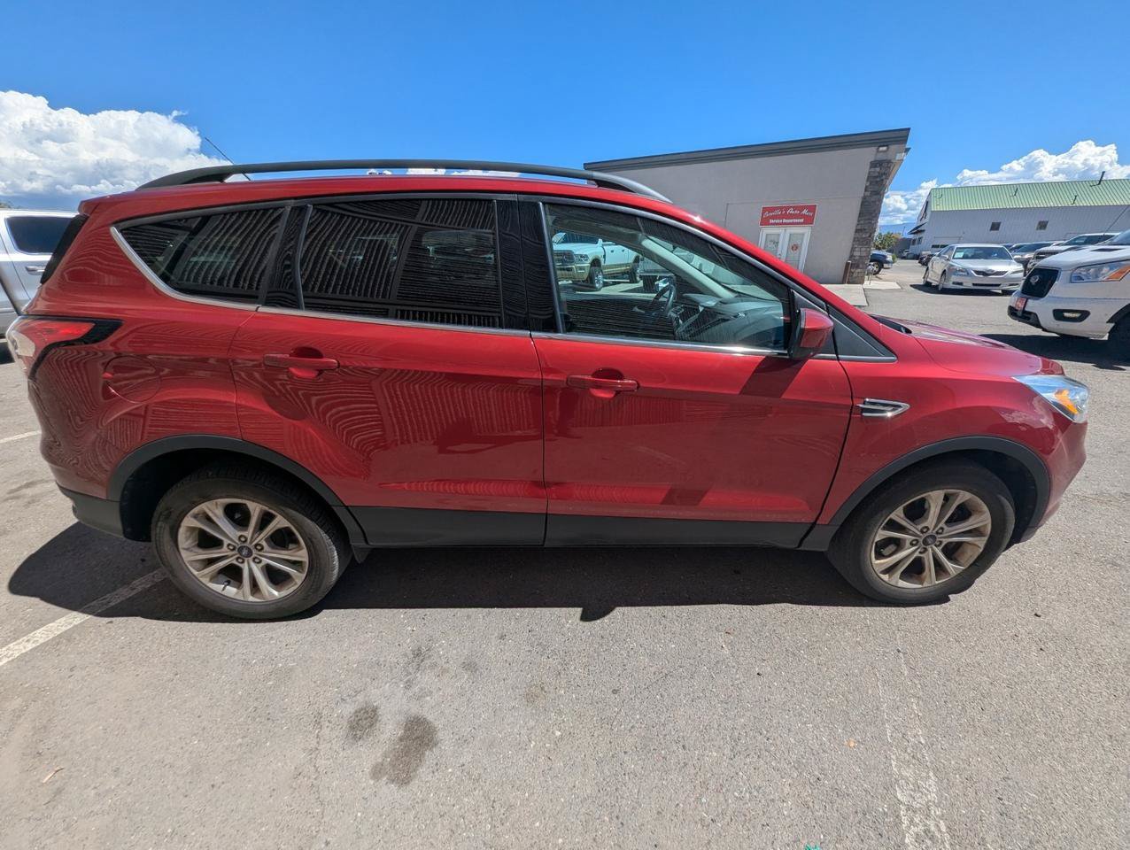 Used 2017 Ford Escape SE w/ SE Leather Comfort Package AWD/4WD image 7