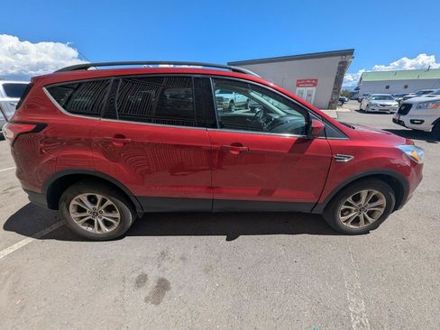 Used 2017 Ford Escape SE w/ SE Leather Comfort Package AWD/4WD image 7