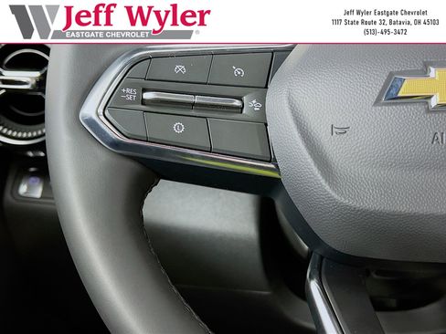 New 2026 Chevrolet Equinox LT w/ Convenience Package II FWD image 15