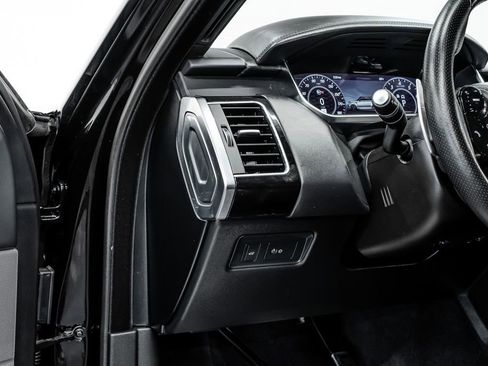 Used 2020 Land Rover Range Rover Sport SVR image 23