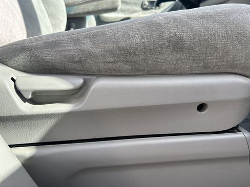 Used 2004 Honda Odyssey EX image 29