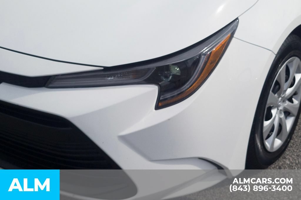 Used 2024 Toyota Corolla LE FWD image 11