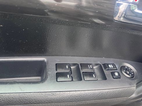 Used 2011 Kia Sorento 2WD w/ Convenience Pkg image 10