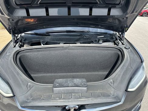 Used 2019 Tesla Model X Long Range AWD/4WD image 16
