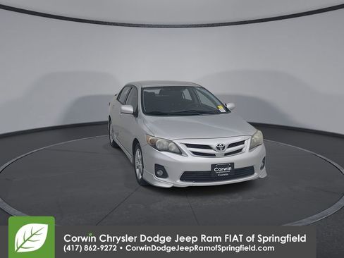 Used 2011 Toyota Corolla S image 4
