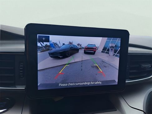 Used 2023 Ford Explorer XLT w/ Equipment Group 202A image 21