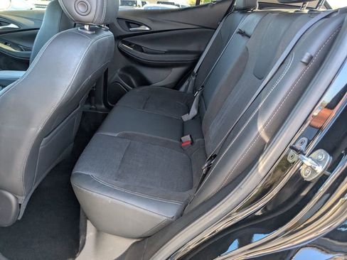 Used 2022 Buick Encore GX Select image 11