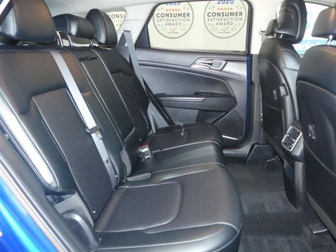 Used 2023 Kia Sportage EX FWD image 25