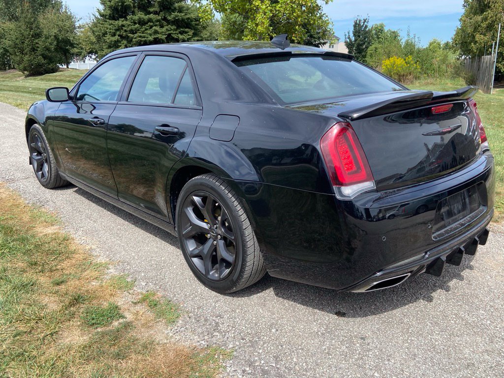 Used 2022 Chrysler 300 S RWD image 3