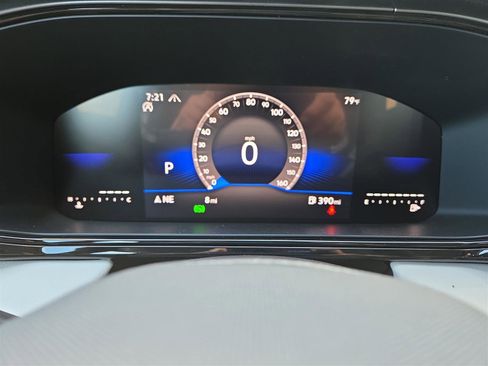 Used 2025 Volkswagen Taos S image 20