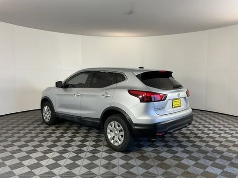 Used 2018 Nissan Rogue Sport S FWD image 7