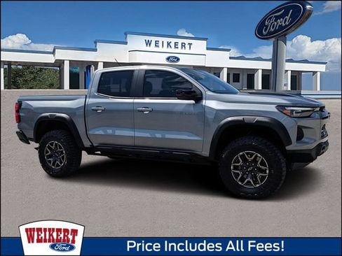 Used 2024 Chevrolet Colorado ZR2 w/ ZR2 Convenience Package III AWD/4WD image 1