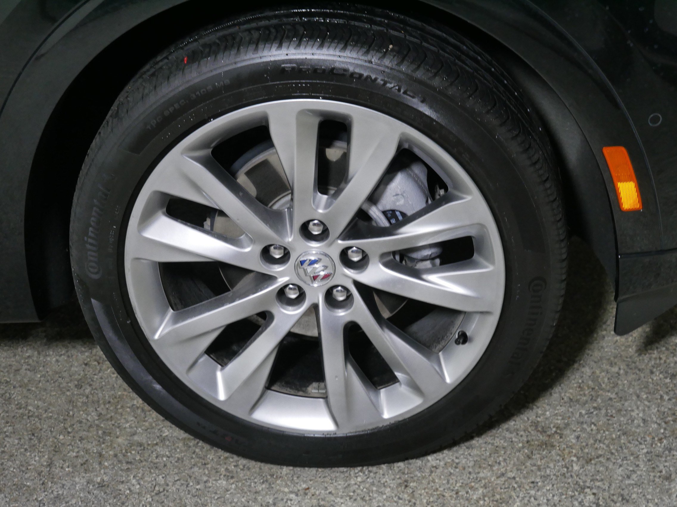 Used 2023 Buick Envision Avenir AWD/4WD image 15