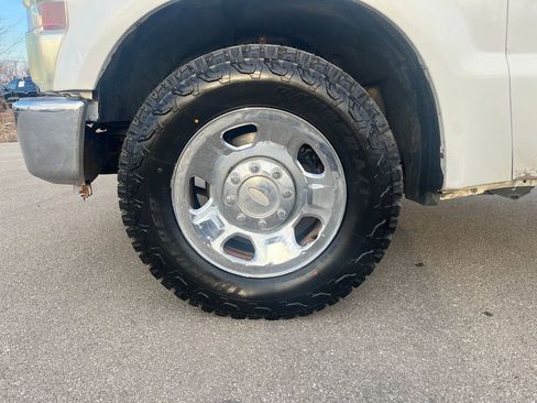 Used 2009 Ford F350 2WD Regular Cab Super Duty image 24