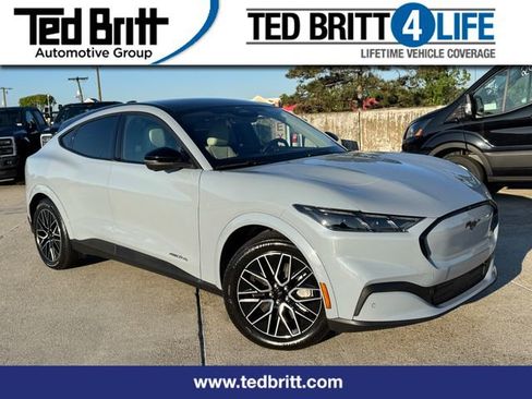 Used 2025 Ford Mustang Mach-E Premium AWD/4WD image 1