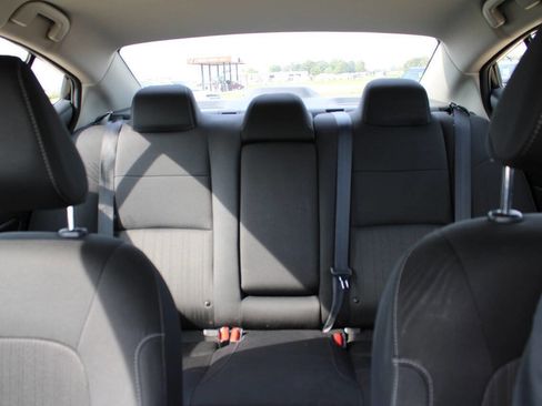 Used 2024 Nissan Altima 2.5 SV image 16