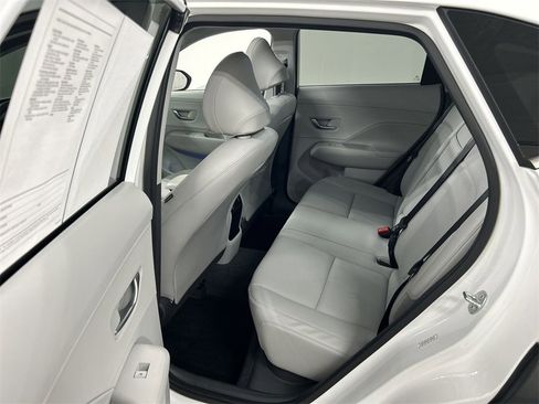 Used 2024 Hyundai Kona Limited image 21