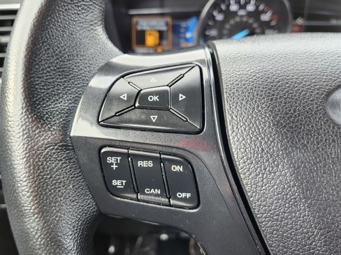 Used 2018 Ford Explorer XLT w/ Equipment Group 201A image 38