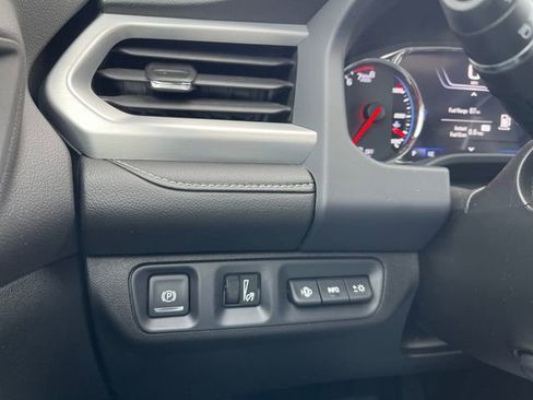 Used 2023 GMC Acadia SLT w/ Elevation Edition AWD/4WD image 23