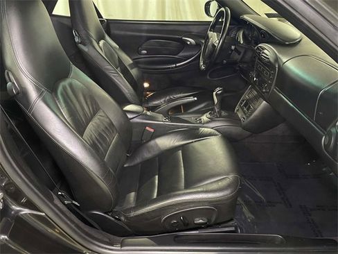 Used 2001 Porsche 911 Carrera 4 image 21