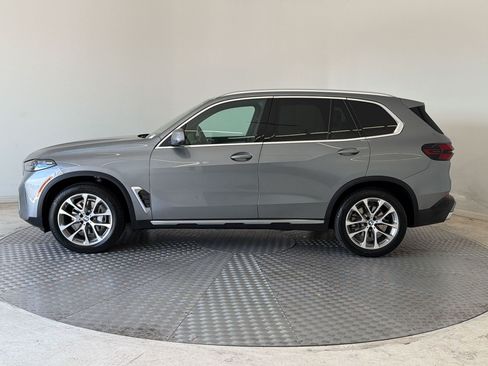 Used 2026 BMW X5 xDrive40i AWD/4WD image 2