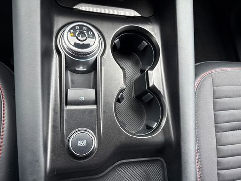 Used 2025 Ford Explorer ST-Line w/ ST-Line Street Pack image 32