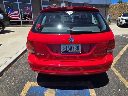 Used 2014 Volkswagen Jetta TDI FWD image 5