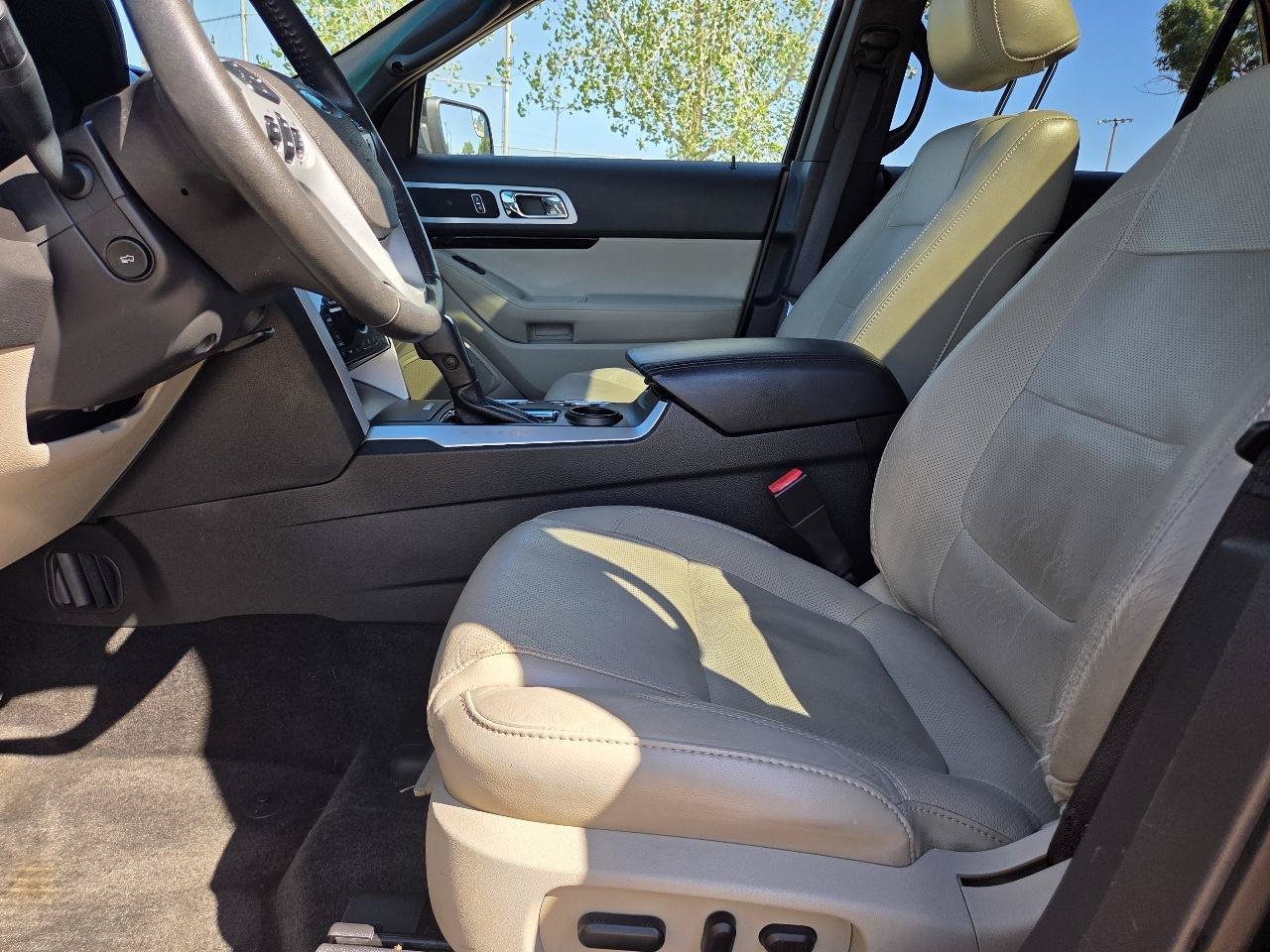 Used 2012 Ford Explorer Limited FWD image 10