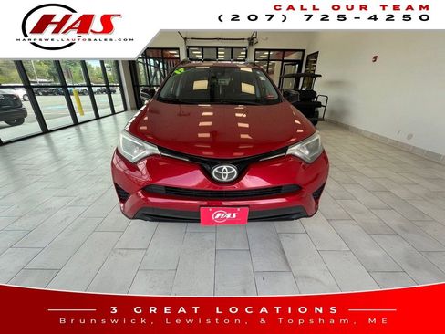 Used 2017 Toyota RAV4 LE w/ All Weather Liner Package AWD/4WD image 9
