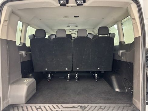 Used 2023 Ford Transit 350 XLT RWD image 22