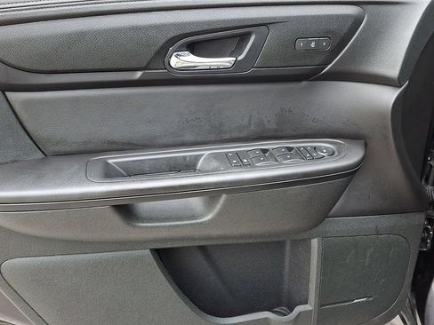 Used 2016 Chevrolet Traverse LT AWD/4WD image 16